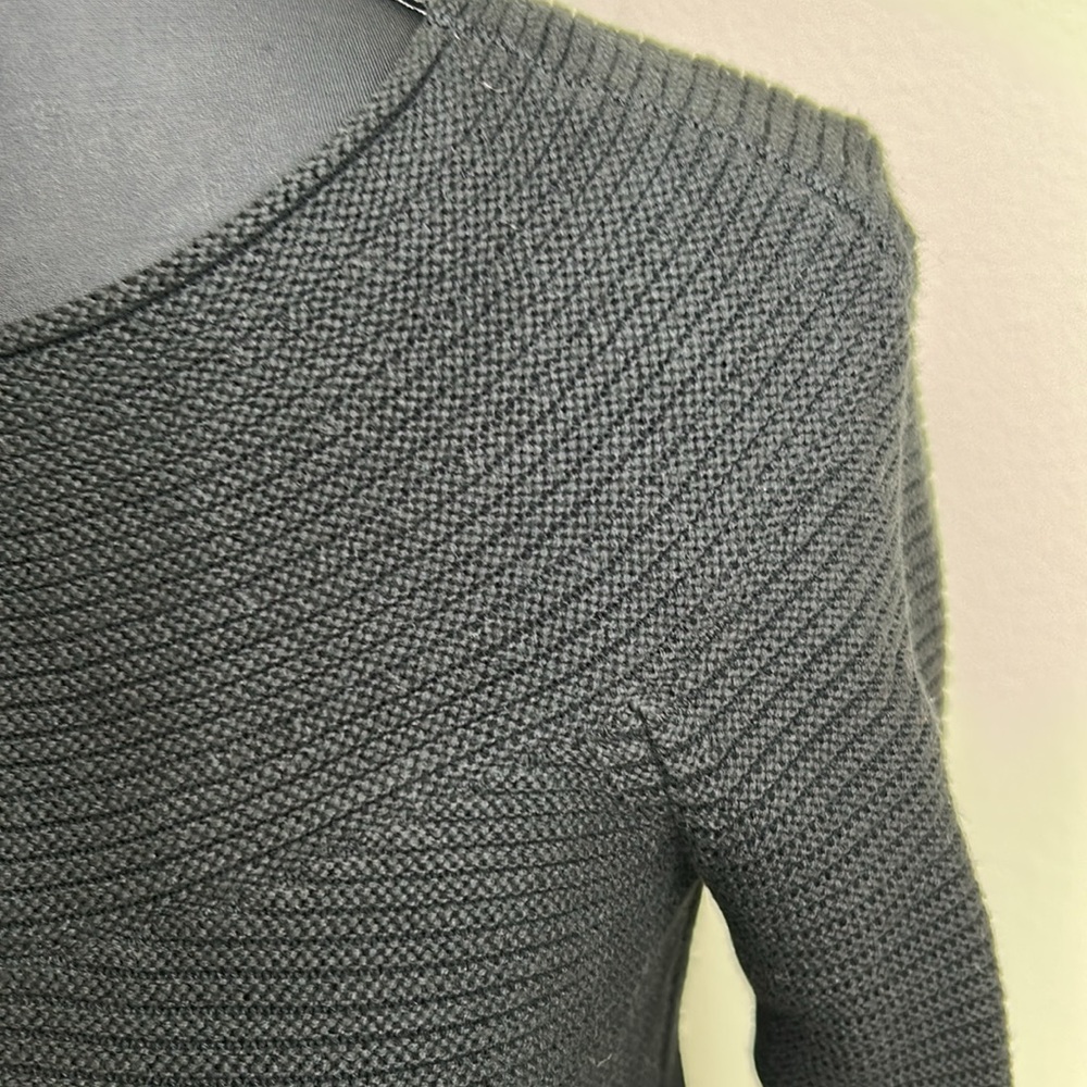 TALBOTS PETITE WOMANS BLACK RIBBED CREWNECK LONG SLEEVE SWEATER - Picture 6 of 13